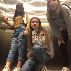 Meet your Posher, Lacy